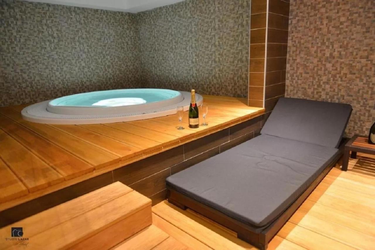Apartman Adrijan ซลาตีบอร์ ภายนอก รูปภาพ