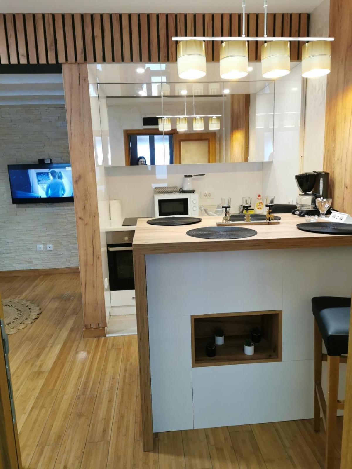 Apartman Adrijan ซลาตีบอร์ ภายนอก รูปภาพ